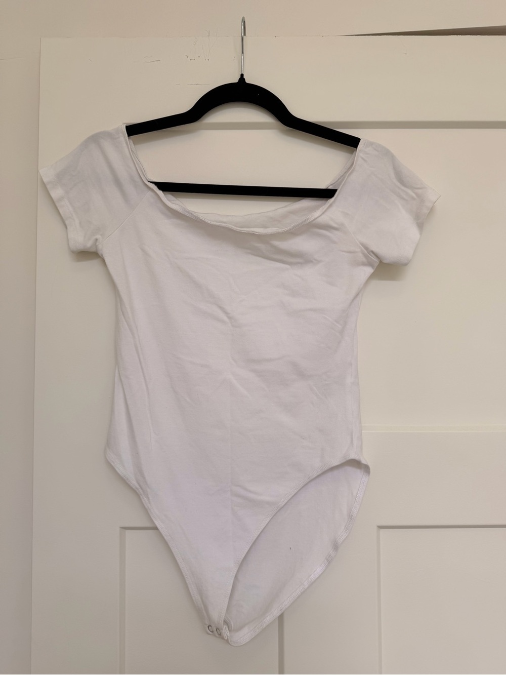 White Short Sleeve Scoop Neck Bodysuit